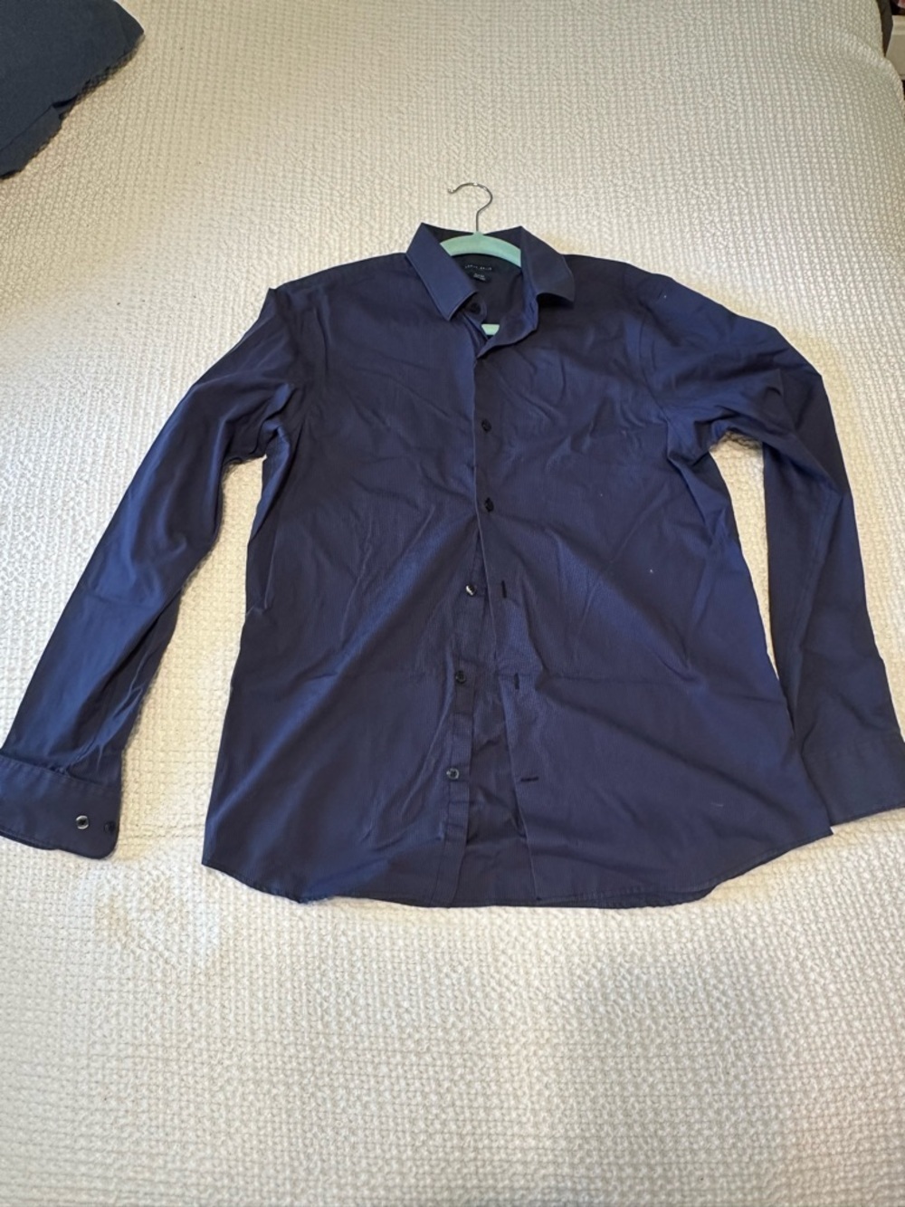 Perry Ellis Classic Men's Navy Slim Fit Button-Up Shirt